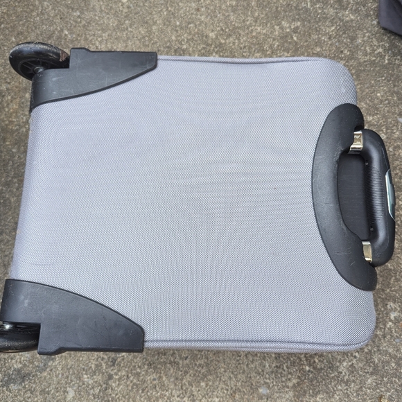 Sharper Image Rolling Suitcase Carry On Luggage EUC - Picture 11 of 11